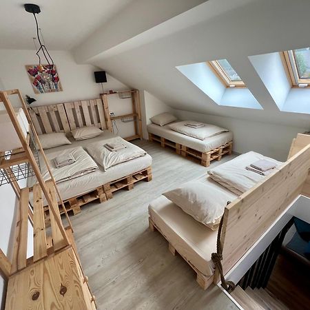 Апартаменты Sport & Sunny Cosy Alpine Retreat Краньска Гора Экстерьер фото