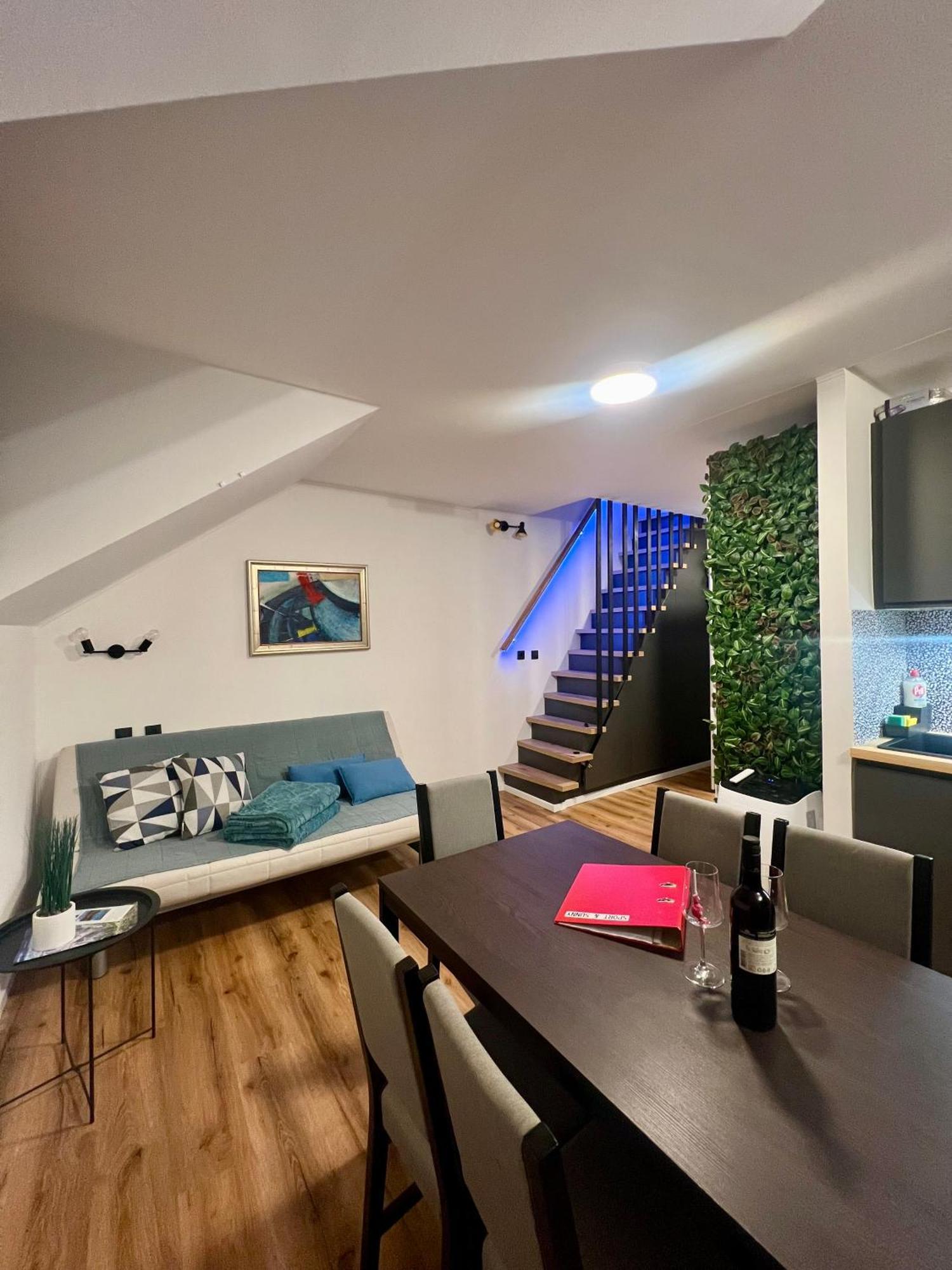 Апартаменты Sport & Sunny Cosy Alpine Retreat Краньска Гора Экстерьер фото
